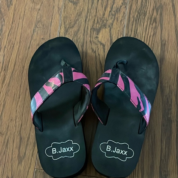Flip flops - Picture 1 of 2